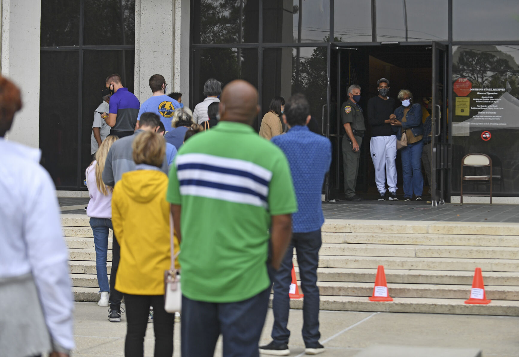 BR.earlyvoting.101720 HS 229.JPG